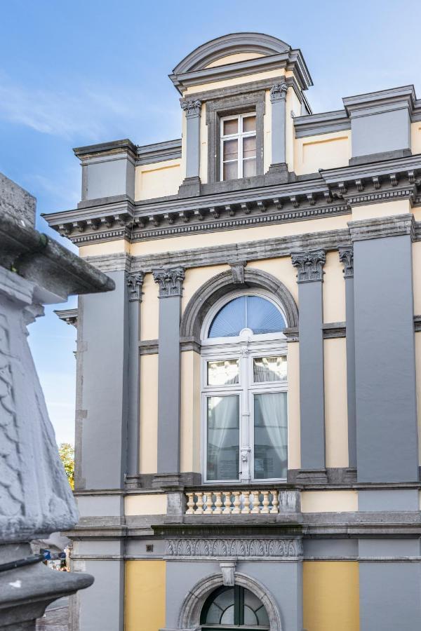 The Bank 1869 - Unique Guestrooms In The Historic Center Of Bruges Exterior photo